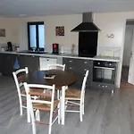 Des 4 V * Saint-Marcouf